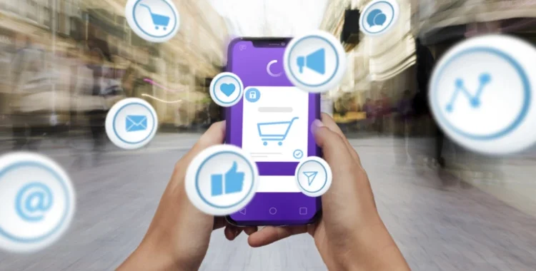 Conceito de marketing de mídia social para marketing com aplicativos representando o Social Selling Foto: freepik
