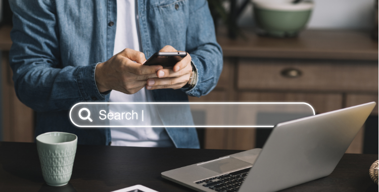 Conceito de página inicial com barra de pesquisa representando SEO e GEO Foto: Freepik